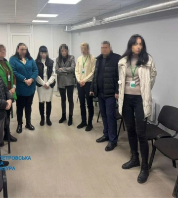 На Дніпропетровщині посадовців сервісних центрів МВС викрито на хабарях за одержання водійських посвідчень