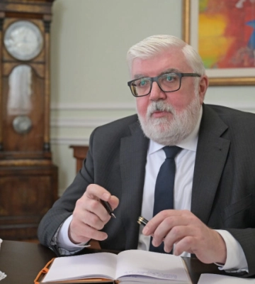Літаку Фіцо не дозволили приземлитись у Брюсселі