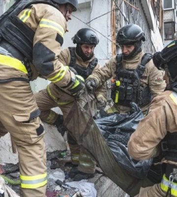 Рятувальники дістали з-під завалів дістали ще одне тіло: у Сумах кількість жертв ворожої атаки зросла до 7