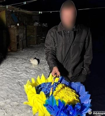24-річний житель Рівненщини викрав квіти з могили загиблого Героя