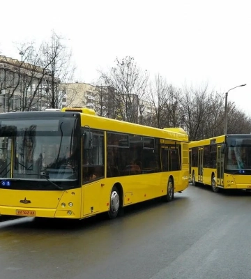 У Києві хвилину мовчання оголошуватимуть у транспорті та через систему оповіщення