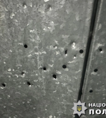 Поліція Київщини підозрює чоловіка в тому, що він кинув гранату у подвір’я знайомому
