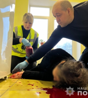 Замовив вбивство тещі заради квартири: у Запоріжжі правоохоронці затримали зловмисника (ФОТО, ВІДЕО)