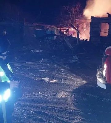На Сумщині ворожий БпЛА влучив у приватний будинок, є поранені, - ОВА. ФОТО