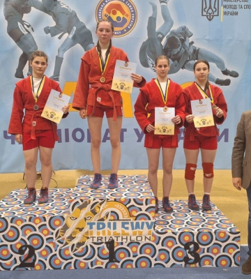Львів, самбо і перемоги: як кадети з Прикарпаття розпочали чемпіонат України