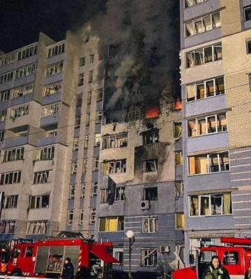 На Київщині внаслідок атаки російських БПЛА пошкоджені вантажівка і складські приміщення