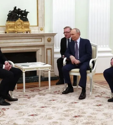Путин обретает союзников в Европе в неудачное для Украины время