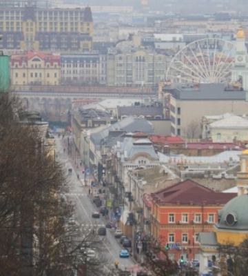 Майже на 11° вище за норму: у Києві зафіксували три температурні рекорди