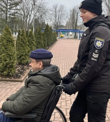У Кропивницькому курсантки вишу психологічно та фізично підтримують захисників України (ФОТО)