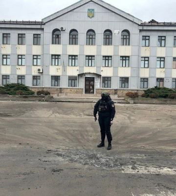 Россияне из артиллерии обстреляли Константиновку: повреждены дома, админздания, магазины