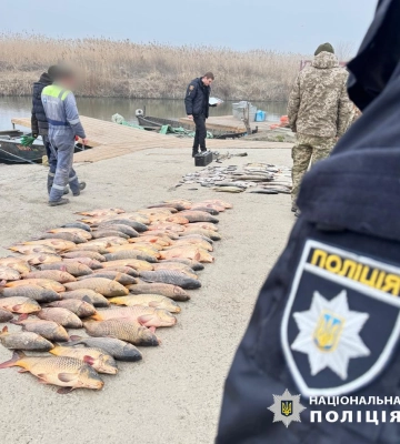Браконьєрили “під кайфом”: на Одещині затримали двох рибалок з електровудкою
