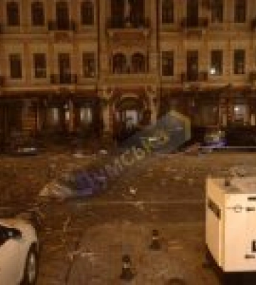 Ракетний удар по Одесі: центр міста засипаний уламками