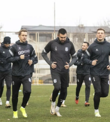 Черноморец покинул ветеран команды