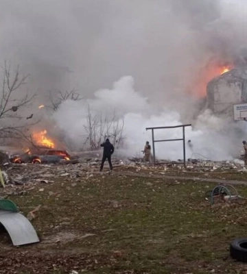 Ворог влучив в житловий будинок у Полтаві (відео)