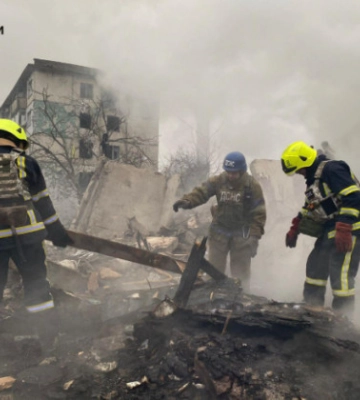 У ДСНС повідомили про наслідки ракетного удару по будинку у Полтаві, є загиблі — фото