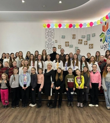 Оновлена актова зала для розвитку і підтримки талантів: у Костополі провели ремонт закладу