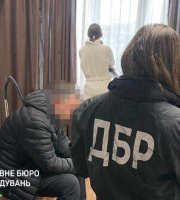 Викрав майже 800 тис. грн у померлих пенсіонерів: у Кривому Розі судитимуть слідчого Нацполіції, - Офіс Генпрокурора. ФОТОрепортаж