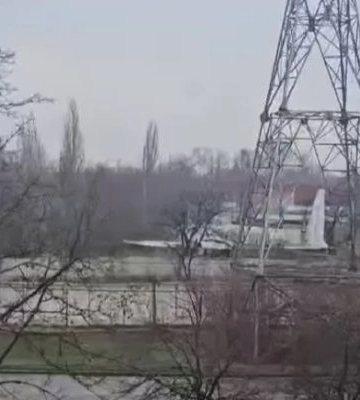 У Миколаєві можуть розібрати легендарний літак біля автовокзалу (ВІДЕО)