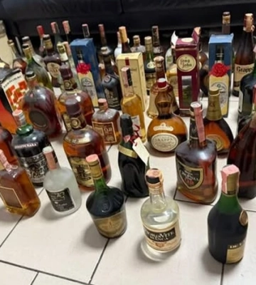 Чоловік намагався ввезти в Україну елітного алкоголю на мільйон гривень