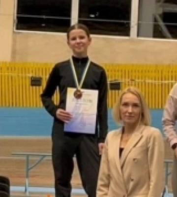 Юна легкоатлетка з Олександрівщини виборола дві золоті медалі на чемпіонаті України. ФОТО