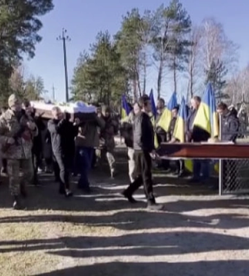 Навіки 33: на Волині в останню земну дорогу провели захисника Віталія Кіперчука