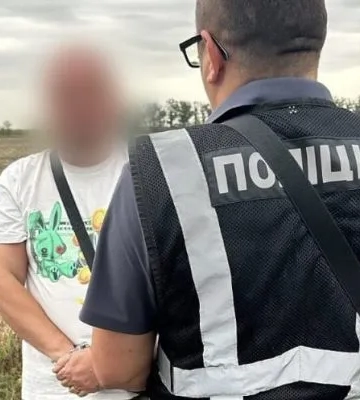 Вимагав 1000 доларів за неіснуючий борг — перед судом постане мешканець Миколаївщини