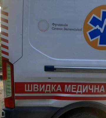 У Херсоні російський дрон атакував «швидку», яка їхала на виклик