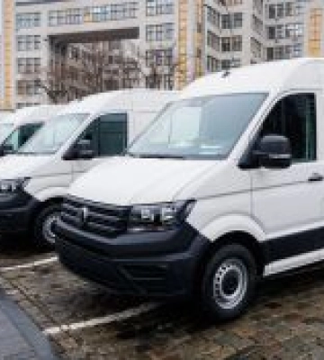 За співпраці ХОВА та Уряду Німеччини громадам Харківщини передали нові автомобілі