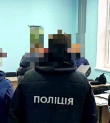 Минус 42 млн в бюджет: на Буковине таможенники и пограничники способствовали контрабанде электронных сигарет