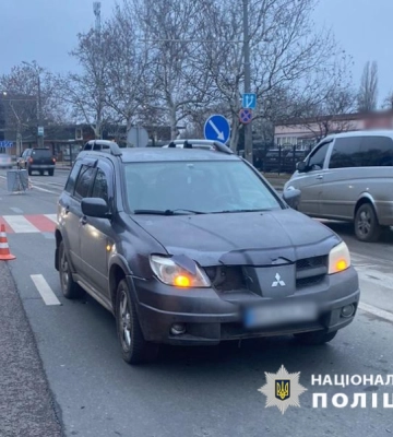 В Одесі на пішохідному переході автомобіль збив жінку