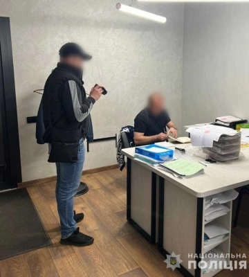 Кіберполіцейські Дніпра викрили посадовця комунального підприємства у розтраті понад 9 млн грн