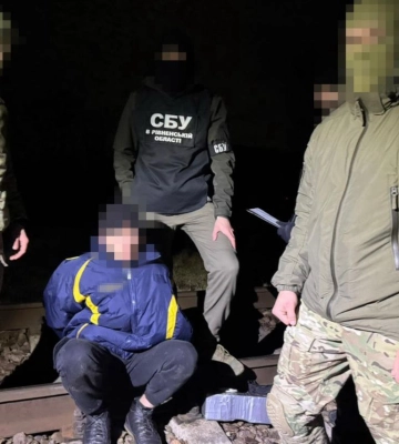 СБУ спіймала агента Росії, коли той закладав вибухівку в Сарнах