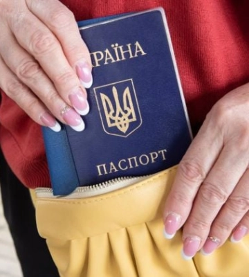 Как жителям оккупированного Мелитополя получить украинский паспорт: пошаговая инструкция