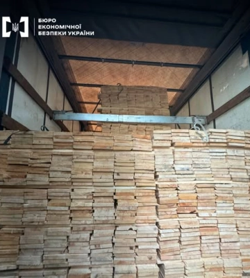 Волинський підприємець незаконно вивозив деревину до ЄС