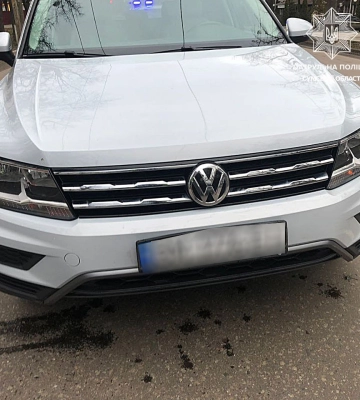 У Сумах водійка Volkswagen Tiguan врізалась у Daewoo Lanos