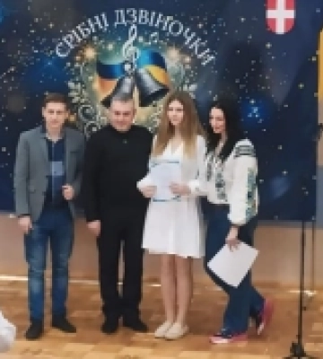 Ліцеїстка з Волині гідно представила громаду на обласному конкурсі патріотичної пісні