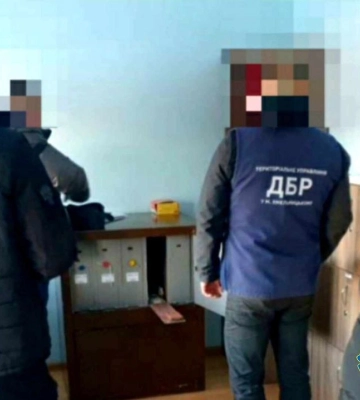 На Буковині групу митників та прикордонників судитимуть за сприяння контрабанді. ФОТО