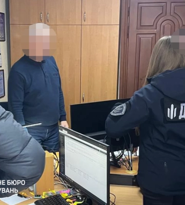 Переплатив 3 мільйони гривень: чиновника ДСНС з Вінниччини підозрюють у закупівлі за завищеними цінами