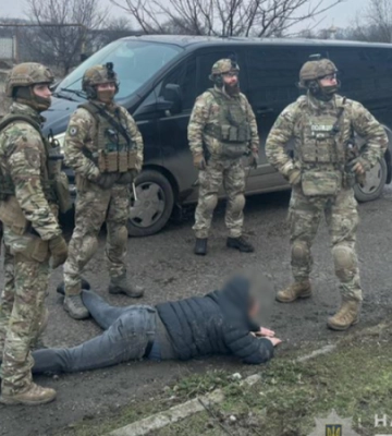 На Дніпропетровщині двоє депутатів і кримінальний авторитет вимагали в ексзаступника мера $60 тисяч