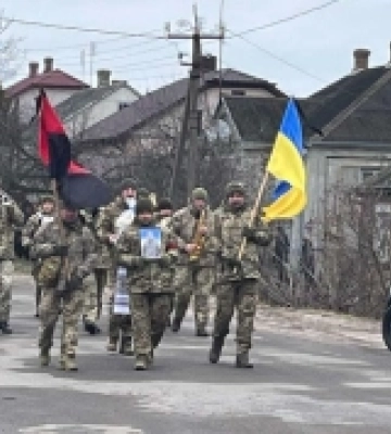У Рожищі в останню дорогу провели захисника України Павла Бурця. ФОТО, ВІДЕО