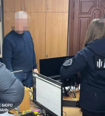 Посадовця ДСНС Вінниччини підозрюють у завищенні цін на спецзасоби