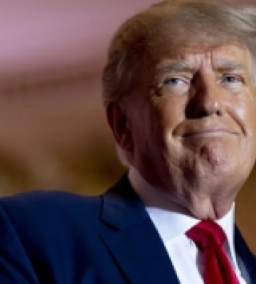 Трамп хоче отримати українські рідкоземельні елементи в обмін на допомогу