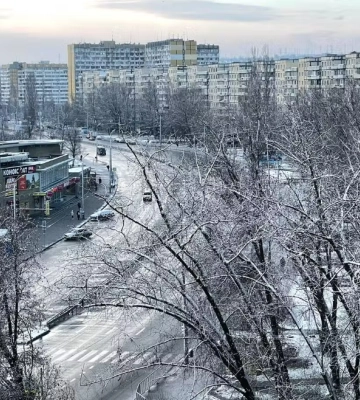 Повернення зими у Дніпро: в якому стані дороги й тротуари