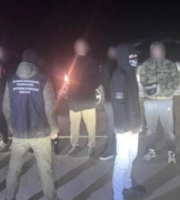 Чоловіки з Ужгородщини незаконно переправляли військовозобов'язаних через кордон
