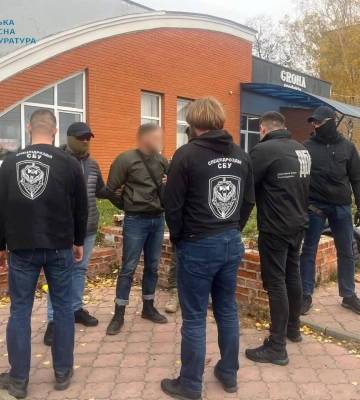 У Сумах судитимуть експоліцейського за вимагання та застосовування сили під час обшуку