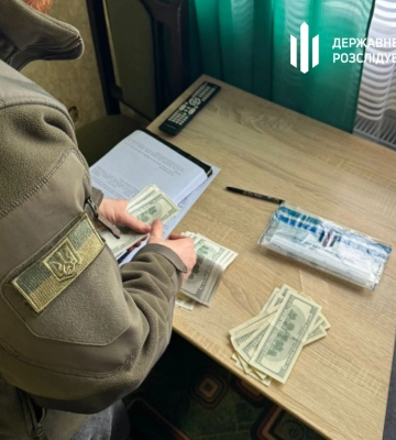 На Одещині ДБР викрило правоохоронця, який переправляв чоловіків до невизнаного Придністров’я