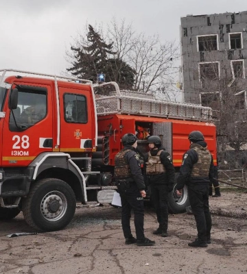 Рашисти вдарили ракетою по Ізюму, загинули люди