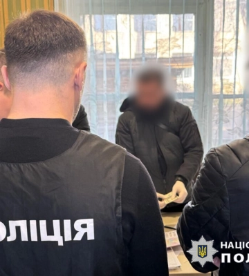 Посадовця психіатричної лікарні Одеси підозрюють у фіктивному ушпиталенні військовозобов’язаних за хабар