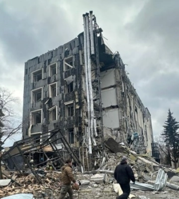 Удар РФ по Ізюму: число постраждалих зросло, рятувальні роботи завершені
