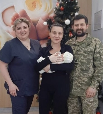 Львівські лікарі допомогли дружині військового виносити та народити здорове маля